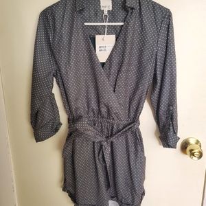 Cute romper, never worn